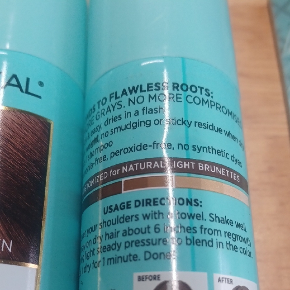 L'Oreal Magic Root Cover Up Spray - Teal/Turquoise Can - Picture 2 of 3